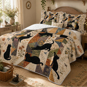 Harvest Patchwork Cat Quilt Set on a made bed