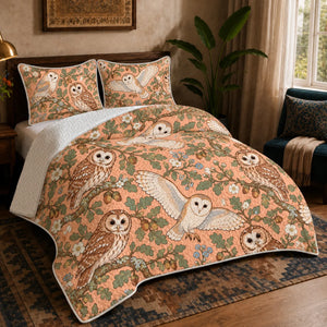 Whimsical Contour Owl quilt set — outlined barn and tawny owls with sage oak leaves, acorns and blue flowers on peach